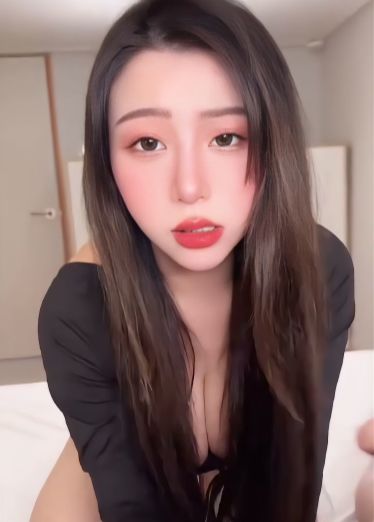 自购高颜值反差女神-巨乳熟女
